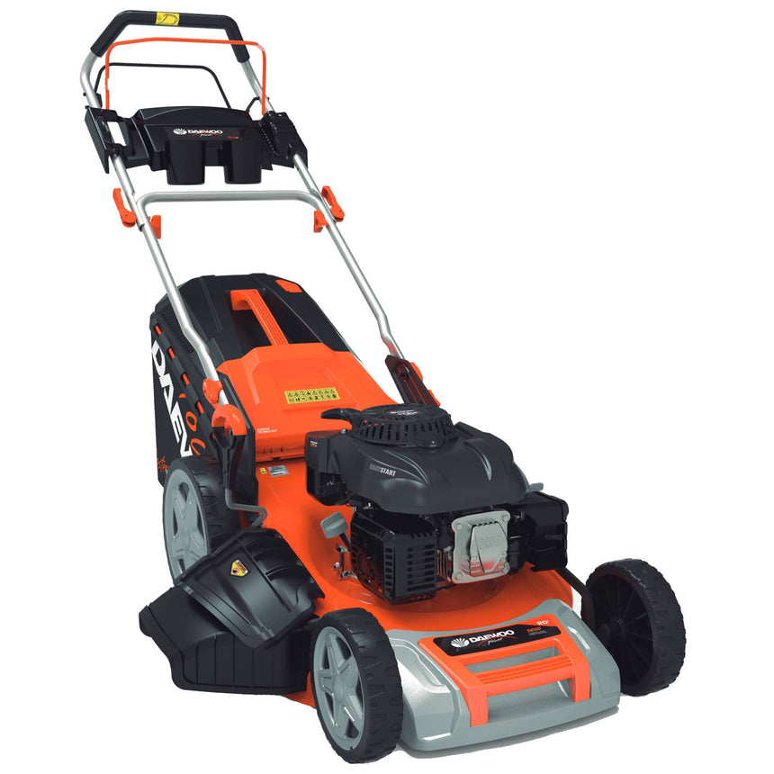 Masina de tuns gazon/iarba pe benzina Daewoo DLM5100SP, putere 4.8 CP, 173 CC, 4 timpi, 53.5 cm latime lucru, 2 trepte taiere, inaltime taiere 25 - 65 mm, 60 L sac colector