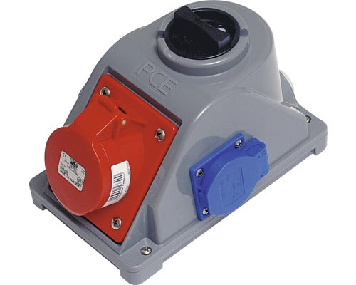 Priza Tripla Trifazica Pce (2 Cp + 1 Trifazata) 16a Cu Intrerupator 1-0, Montaj Aplicat, Pentru Exterior Ip44