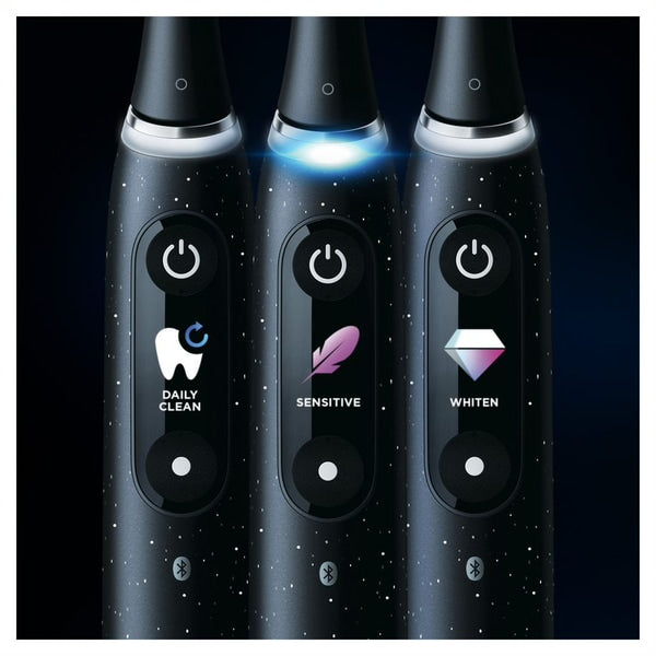 Periuta de dinti electrica Oral-B iO10 cu incarcator iOSense, Tehnologie Magnetica si Micro-Vibratii, Inteligenta artificiala, Display led, Senzor de presiune Smart, 7 moduri, 1 capat, Suport rezerve, Trusa de calatorie cu incarcator, Negru