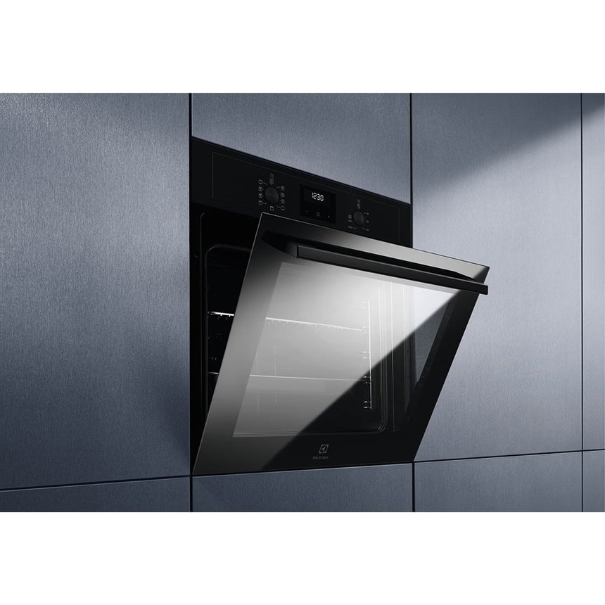 EOF3C50H, Electric, Autocuratare catalitica, 72 l, Clasa A, negru