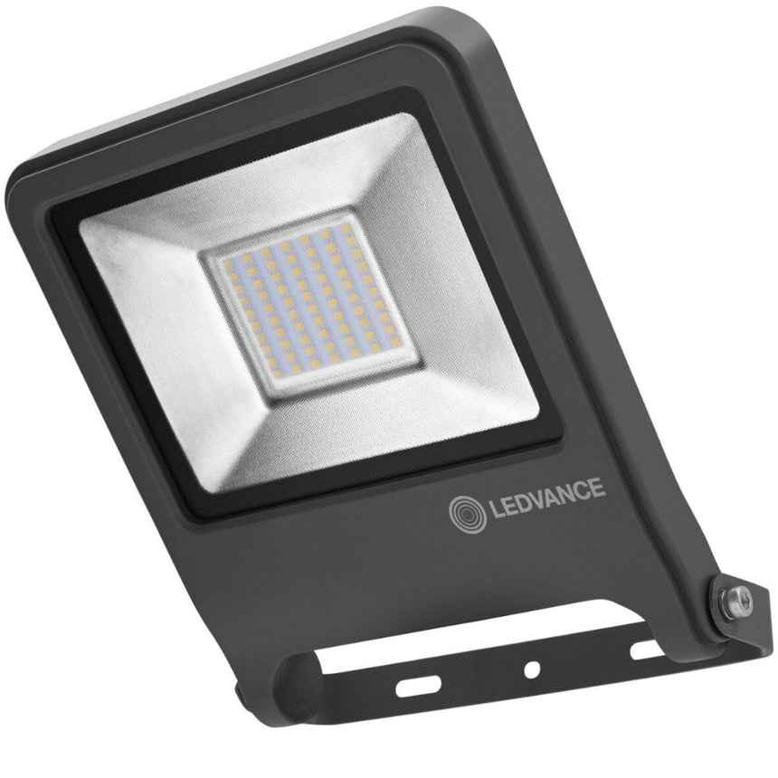 Proiector LED Ledvance Endura Flood, 50W, 4500 lm, lumina calda (3000K), IP65, Aluminiu, Negru, clasa energetica F
