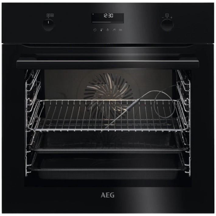Cuptor incorporabil AEG BCE558370B, Electric, 71 l, Autocuratare catalitica, 9 functii, Conectivitate Wi-fi, SteamBake, Grill, Clasa A+, Negru