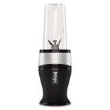 Blender personal sport Ninja QB3001, 700W, 2 x 470ml, 2 recipiente to go din tritan, 2 capace, tehnologie Blade otel inoxidabil, zdrobire gheata, portabil pentru shake-uri si smoothie-uri, negru