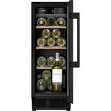 Vitrina vinuri incorporabila Bosch KUW20VHF0, 58 l, 21 sticle, Clasa F, Racire interioara dinamica cu ventilator, H 82 cm, Sticla