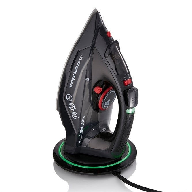 Fier de calcat Morphy Richards EasyCharge + / Cordless 303251, 2400W, 30g/min, 1300 g debit abur continuu, capacitate rezervor 350 ml, functionare fara cablu, Negru