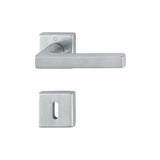 Maner usa interior, Hoppe Dallas, cu rozeta patrata pentru cheie, material alama, culoare crom satinat, 124x49mm