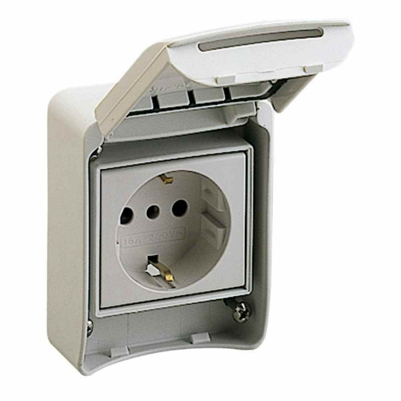 Priza simpla cu impamantare Schneider Electric PratiKa 81141, 65x85 mm, gri, montaj aplicat, pentru tablouri organizare electrica Santier, IP65