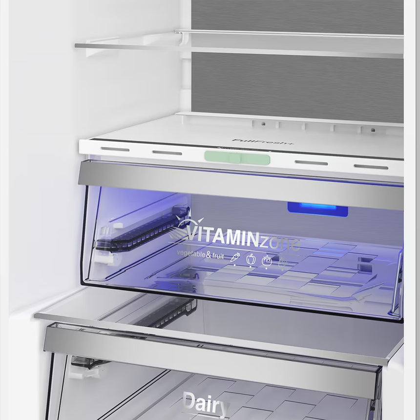Combina Frigorifica GRUNDIG GKPN 66840 LXPW, No Frost, Duo Cooling, 316 l, H 186.5 cm, Clasa C, Argintiu