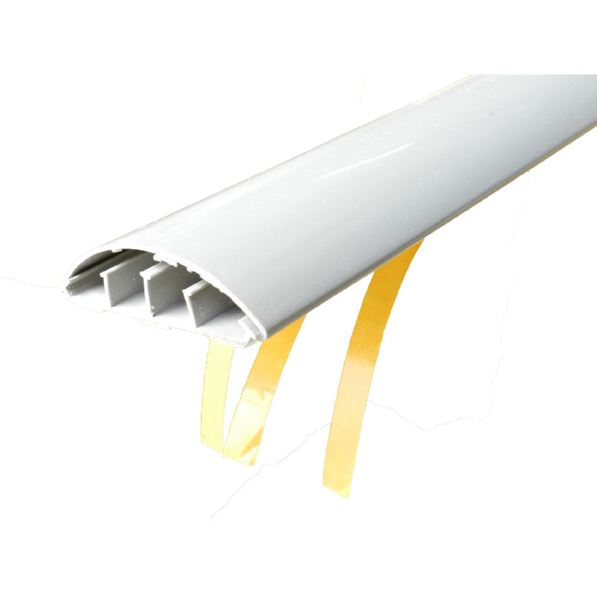 Canal cablu PVC pentru pardoseala 70X18mm alb cu banda adeziva 1m